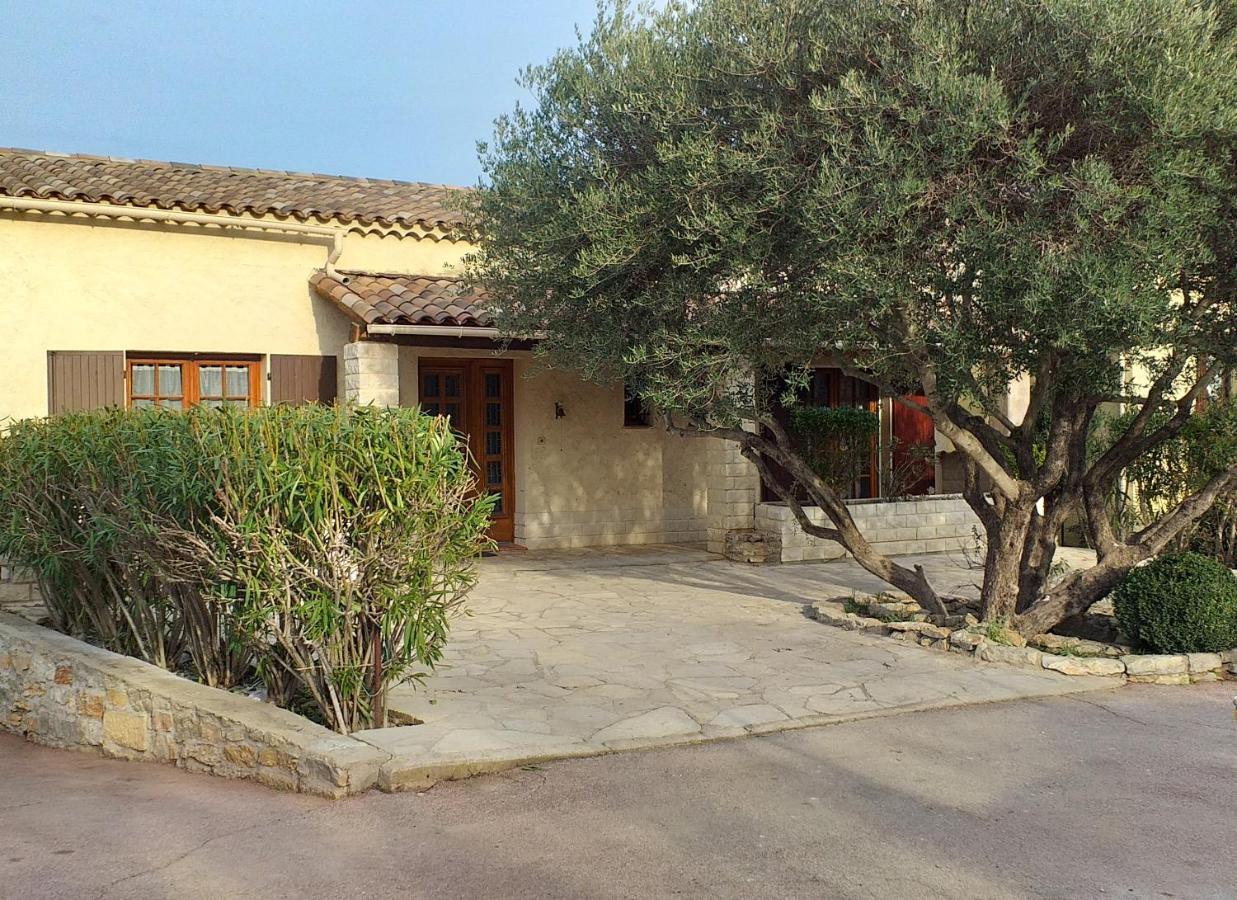 Le Mas Familial Carces Exterior photo
